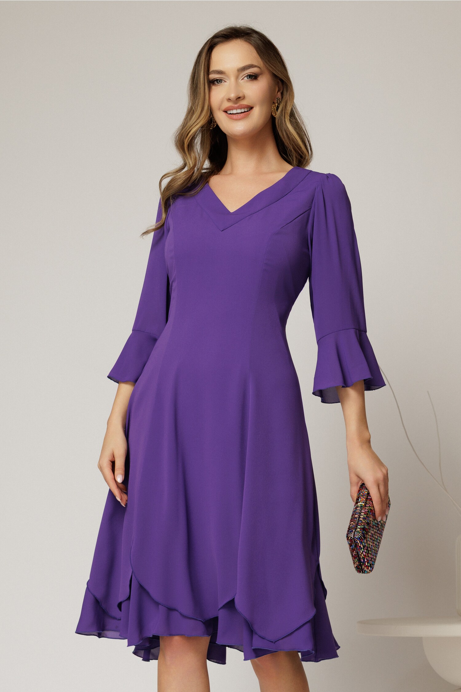 Rochie midi mov din voal cu croi lejer si decolteu in V