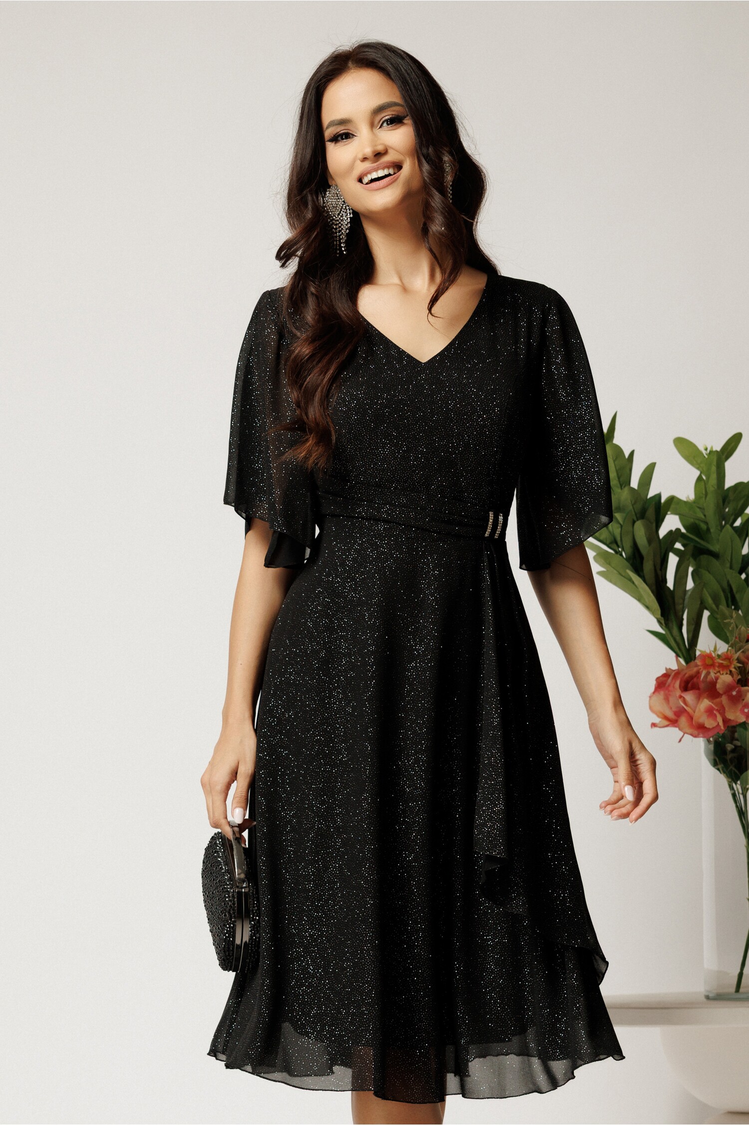 Rochie midi neagra din voal in clos cu glitter si accesoriu in talie- Viada