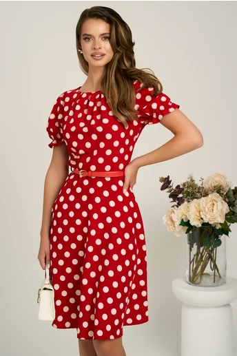 Rochie midi rosie din viscoza in clos cu buline mari si curea in talie