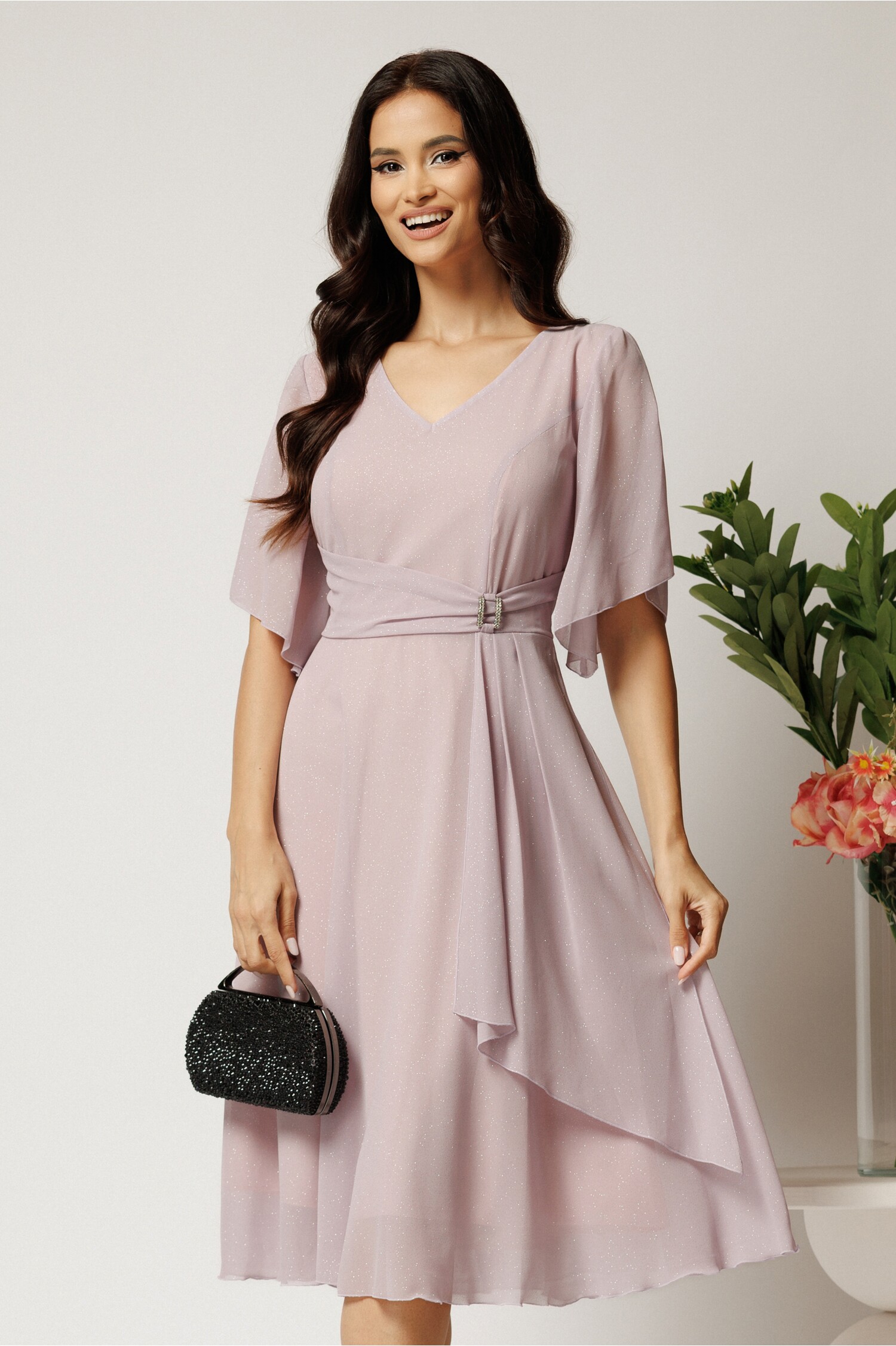 Rochie midi roz din voal in clos cu glitter si accesoriu in talie- Viada