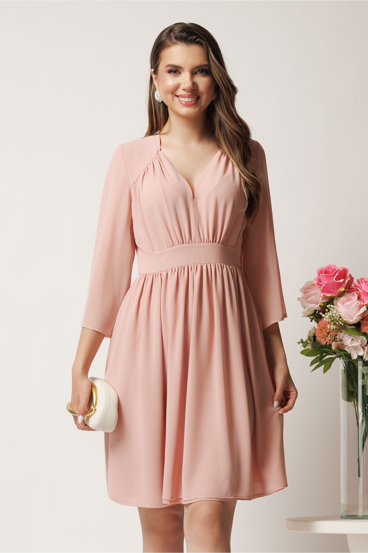 Rochie midi roz in clos din voal cu pliuri la bust- LaDonna