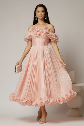 Rochie midi roz in clos din voal satinat cu volanase la bust si la baza