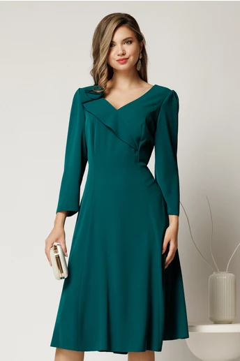 Rochie midi verde din triplu voal cu floare si perle