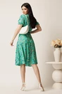 Rochie midi verde din viscoza in clos cu flori roz si curea in talie, 2, dyfashion.ro