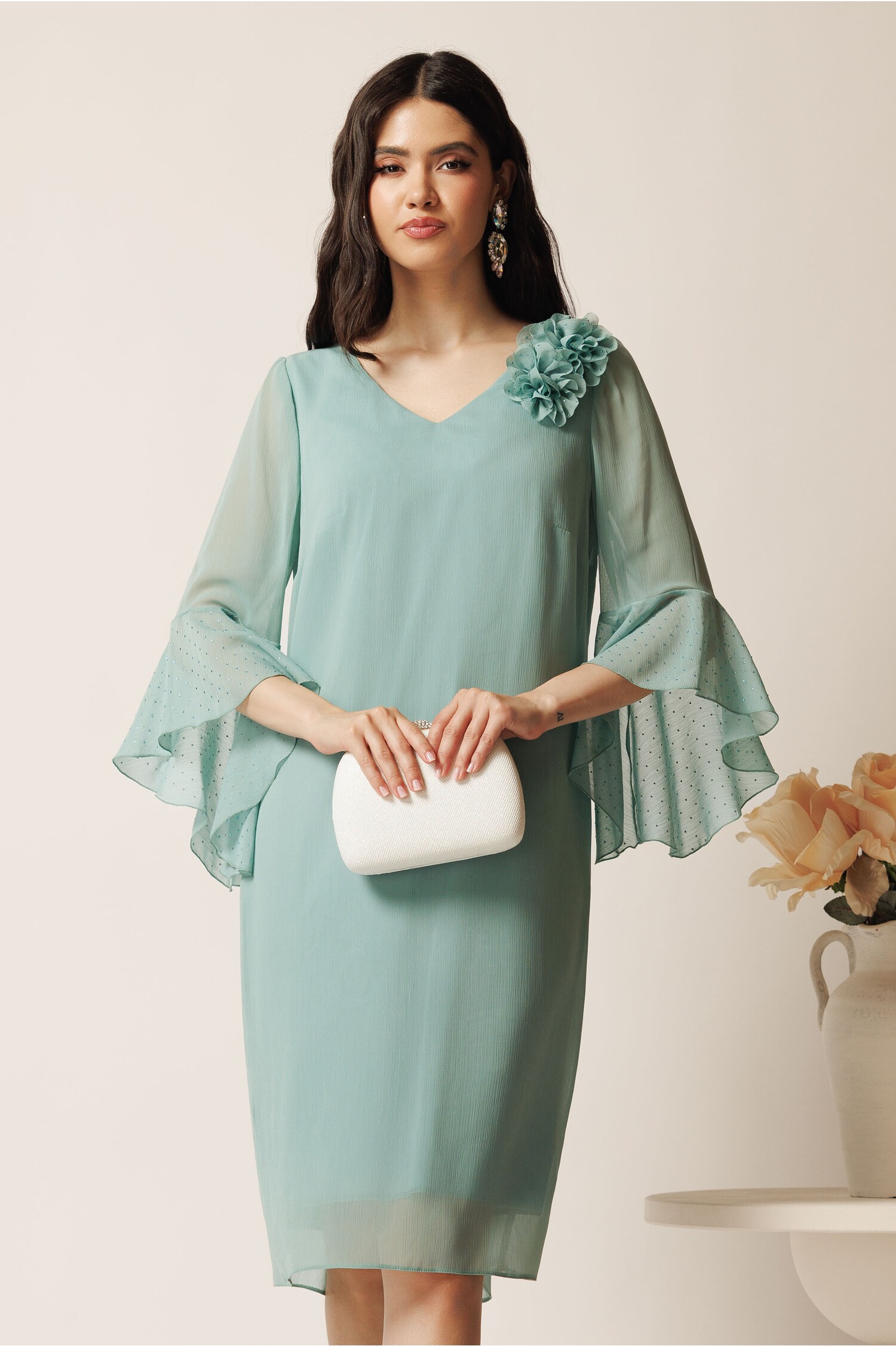 Rochie midi verde mint din voal cu croi drept si strasuri pe maneci- Viada