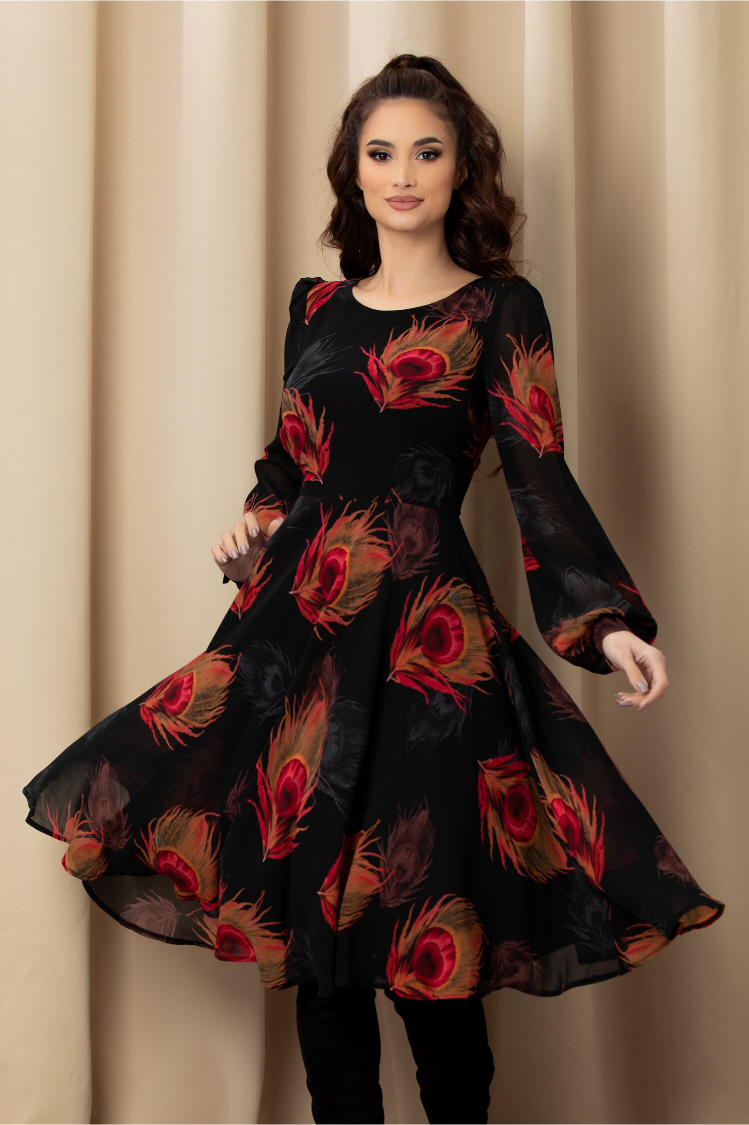 Rochie mira neagra cu imprimeu floral