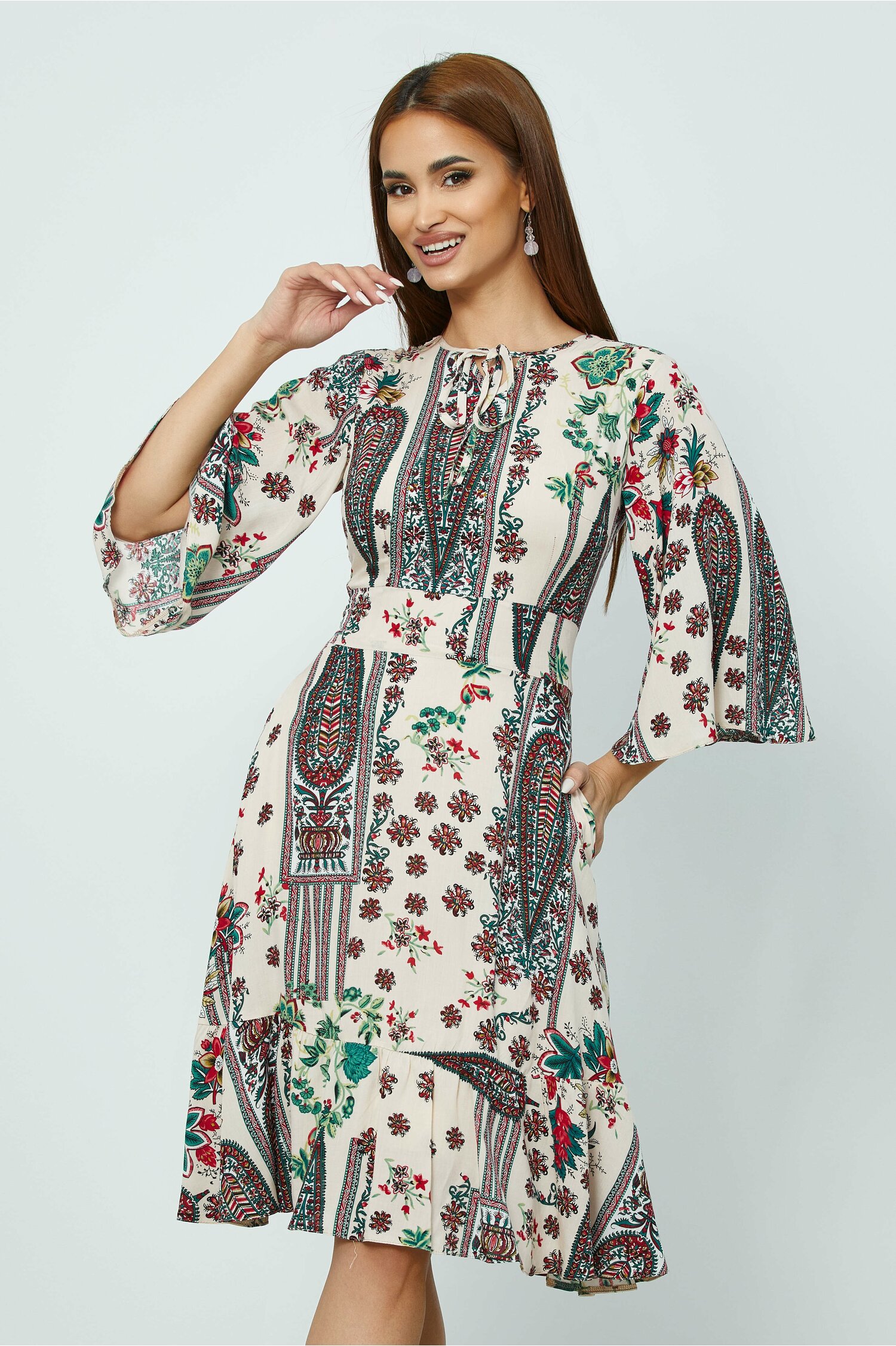 Rochie moze ivory cu imprimeu floral verde-rosu