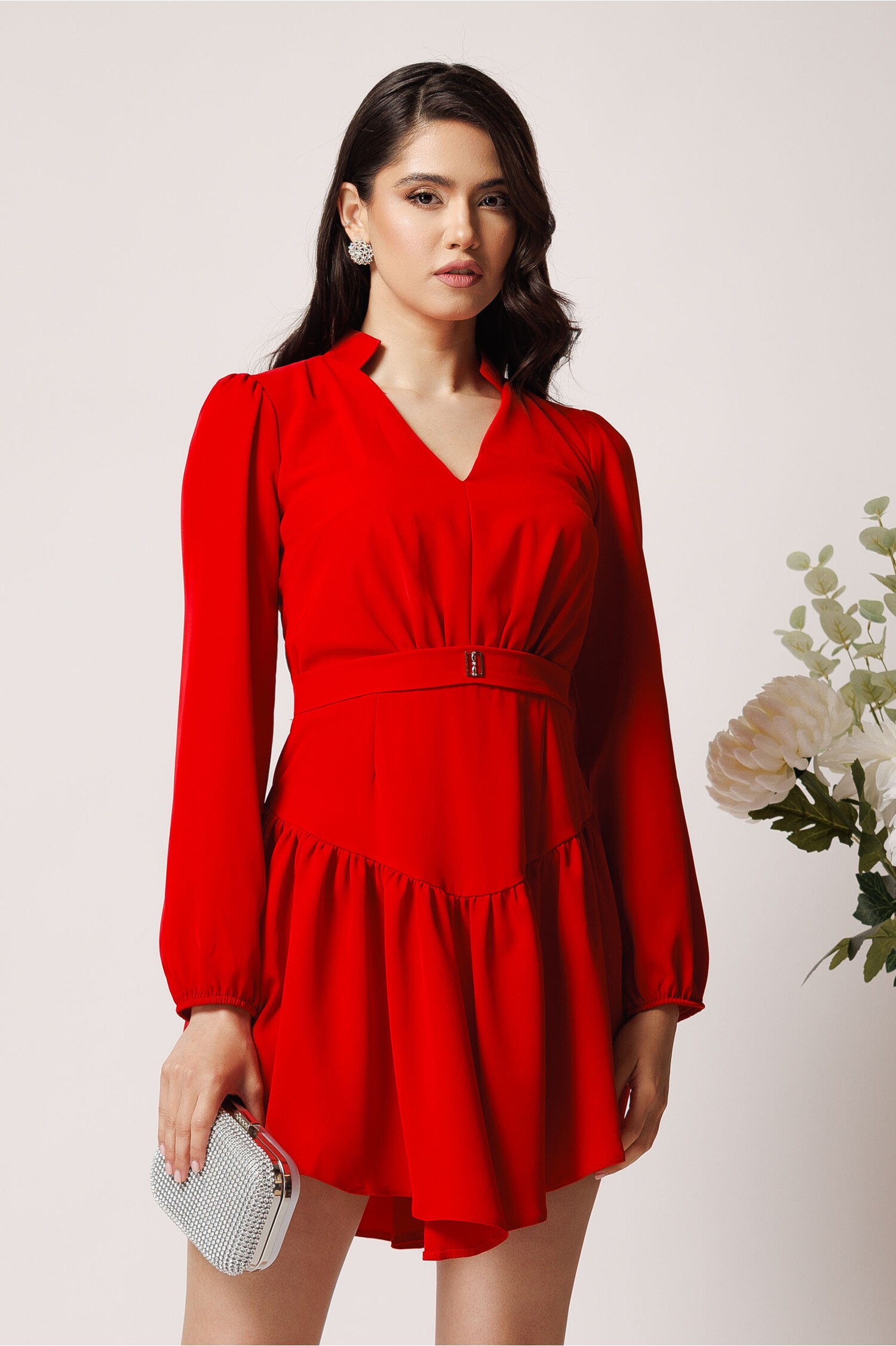 Rochie Moze scurta eleganta din triplu voal rosie cu volan pe fusta