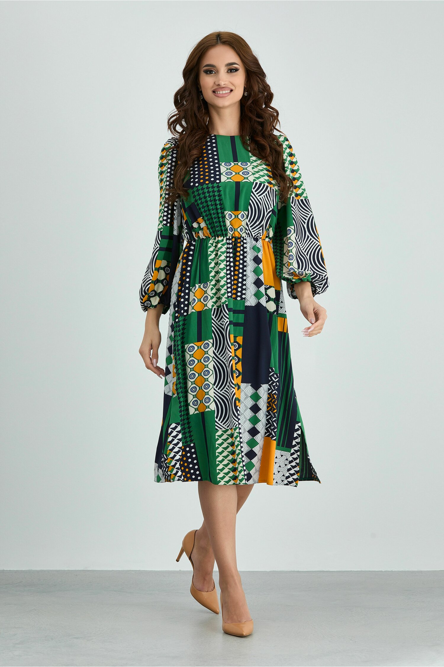 Rochie moze verde cu imprimeuri geometrice