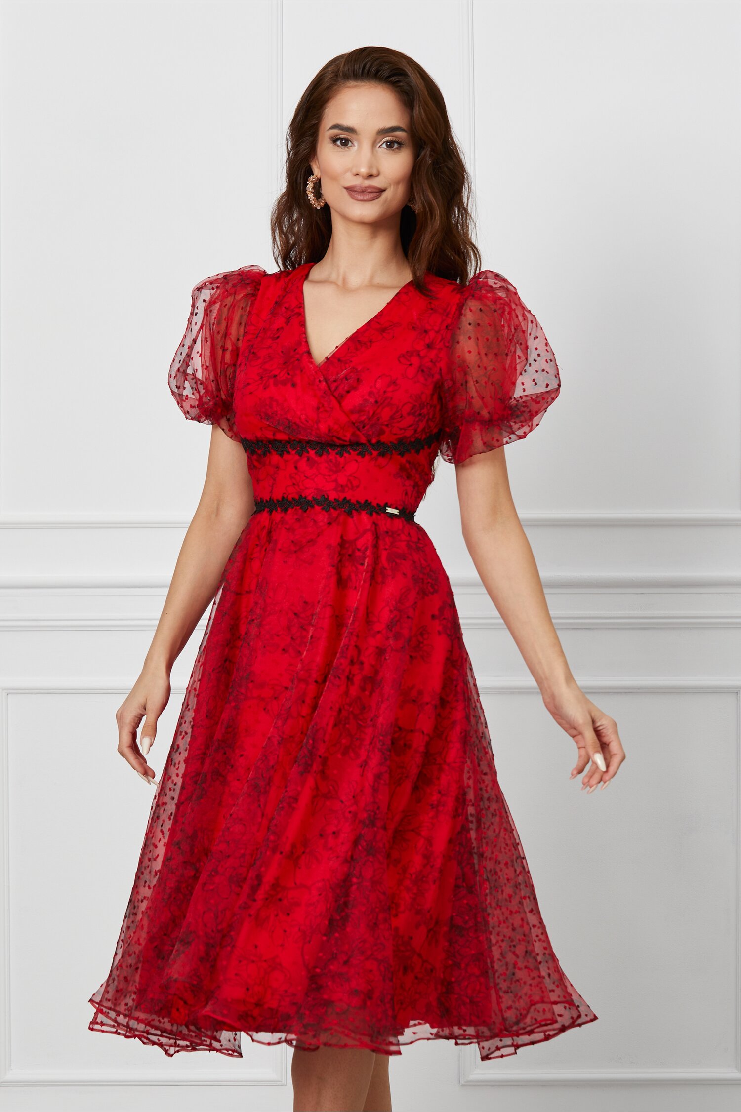 Rochie Oana rosie cu broderie in talie