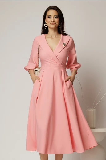 Rochie office de ocazie din stofa roz somon cu bust petrecut si rever