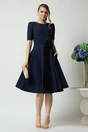 Rochie office din stofa bleumarin cu floare maxi pe talie