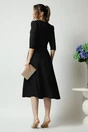 Rochie office din stofa neagra cu flori la bust