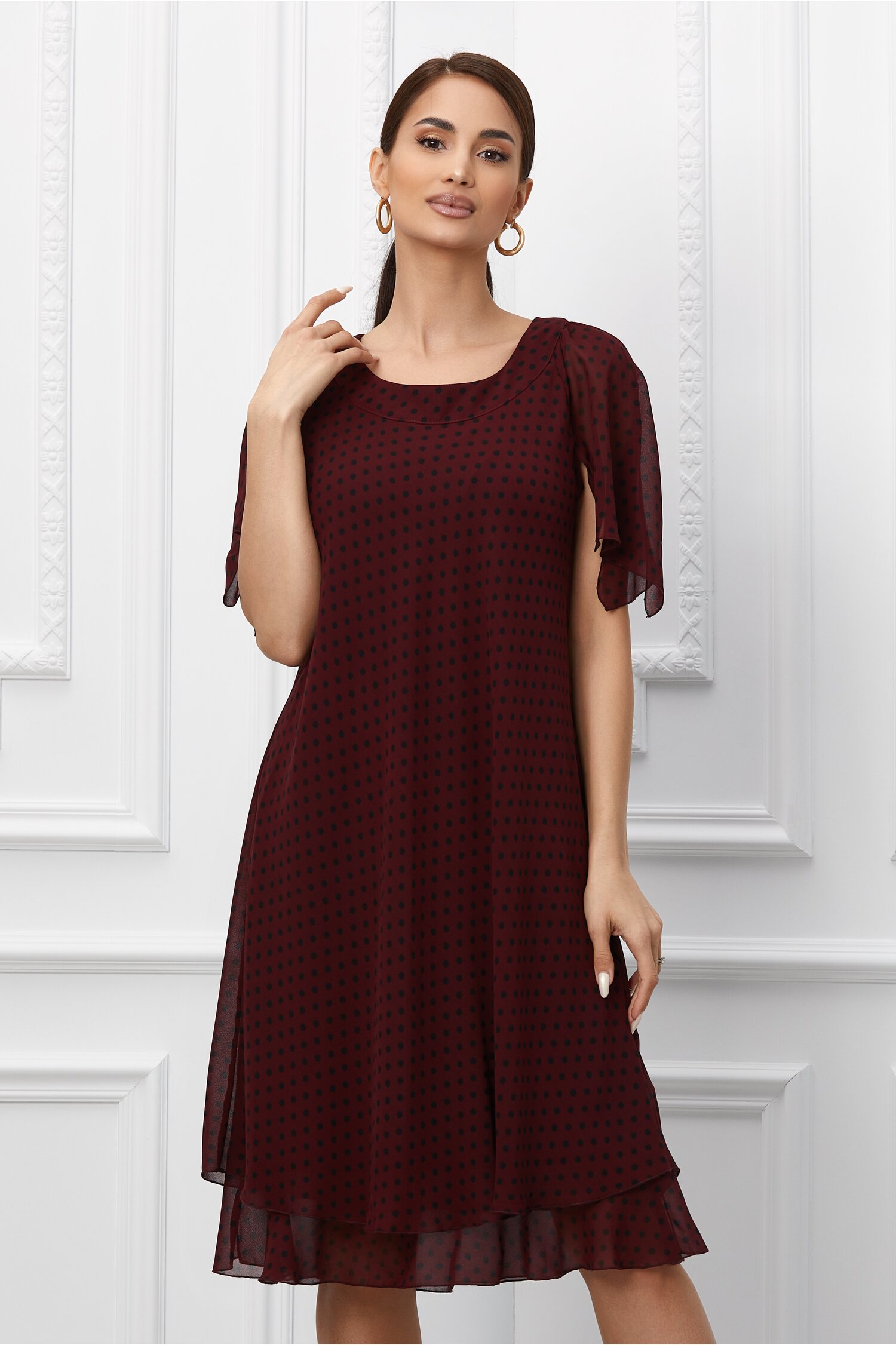 Rochie raisa bordo cu buline negre si maneci scurte sparte
