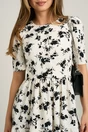 Rochie scurta alba din voal in clos cu imprimeu floral negru- Moze, 4, dyfashion.ro