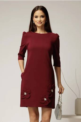 Rochie scurta bordo cu aplicatii florale elegante