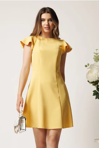Rochie scurta galbena din stofa in cos cu perlute la decolteu- Moze