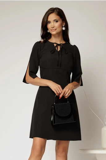 Rochie scurta neagra cu snur la decolteu