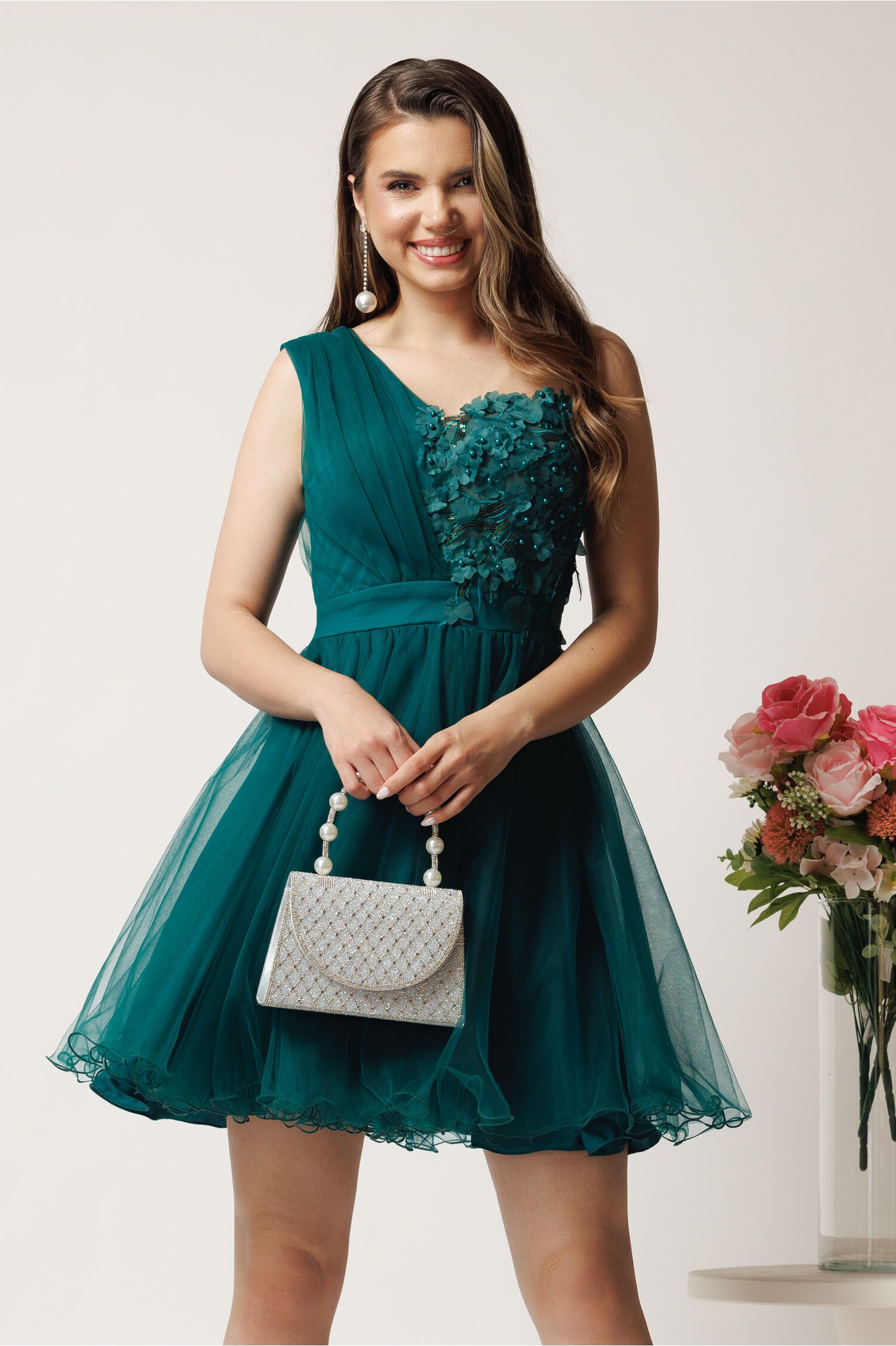 Rochie scurta verde din tull in clos cu flori pe bust- Ella Collection Serena