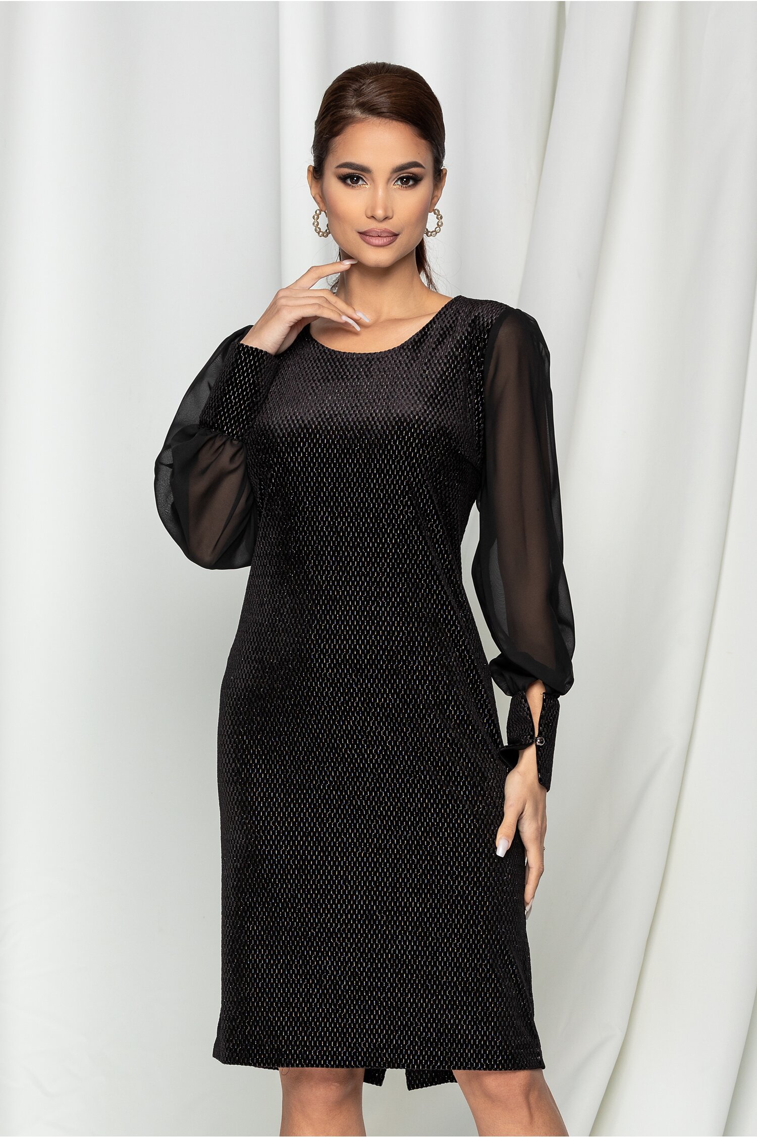 Rochie selina neagra din catifea cu fir argintiu