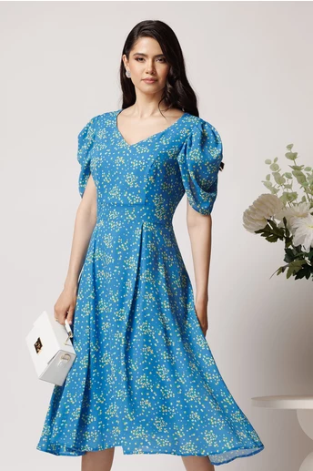 Rochie vaporoasa din viscoza albastra cu flori galbene