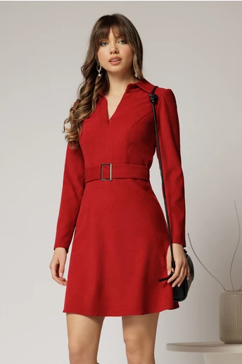 Rochis scurta bordo din catifea reiata si catarama in talie