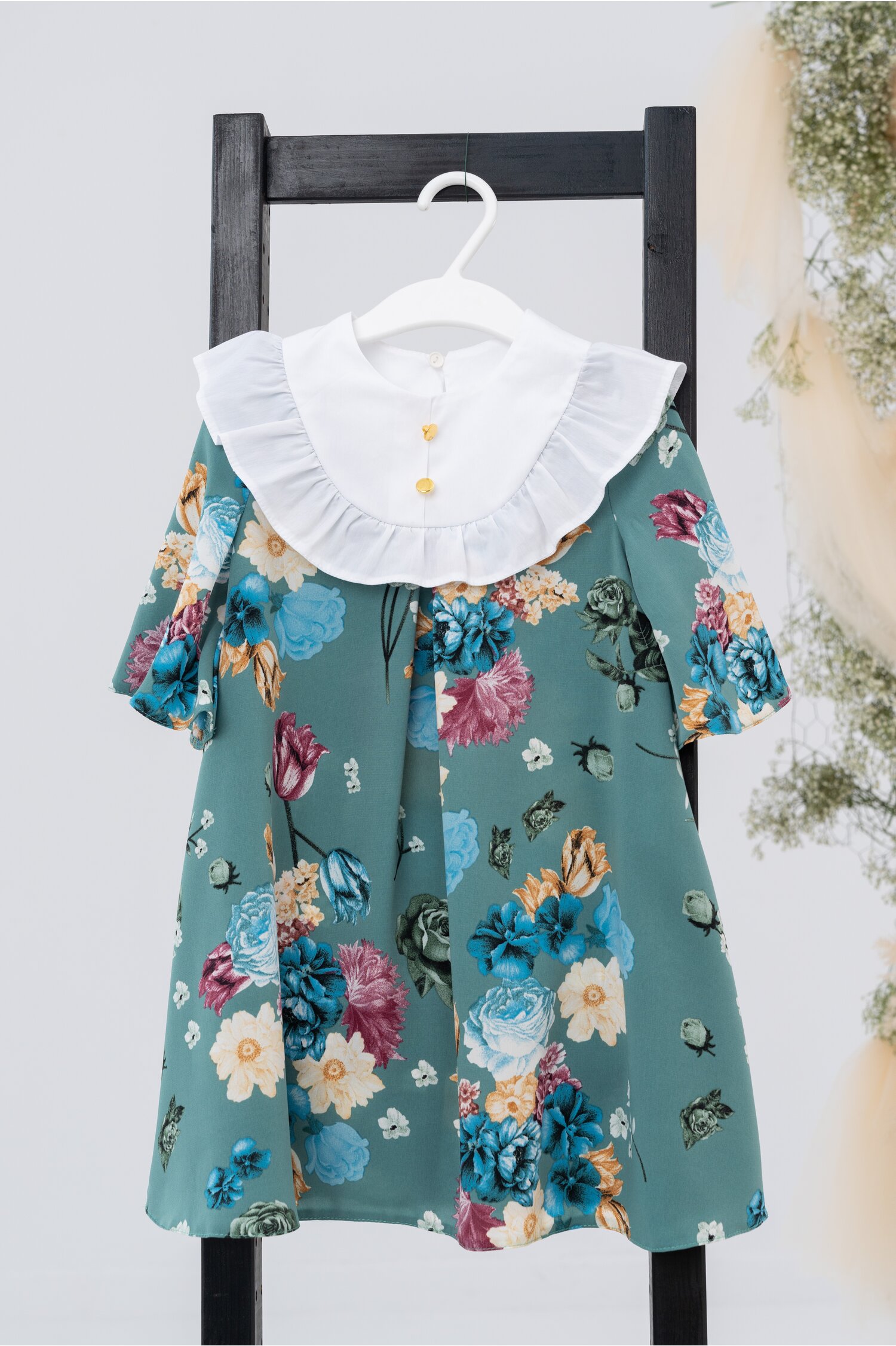 Rochita pentru fetite Dy Fashion verde cu imprimeuri florale si guler alb