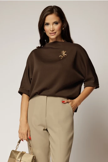 Tricou maro cu brosa si croi lejer cu adaos de viscoza