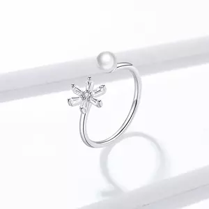 регулируем сребърен пръстен Sparkling Flower & Pearl