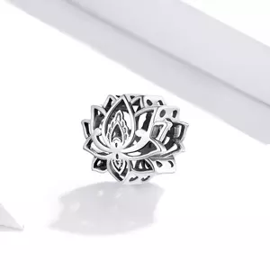 Elegáns Lotus ezüst talizmán