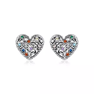 Ezüst fülbevaló mintás színű szív