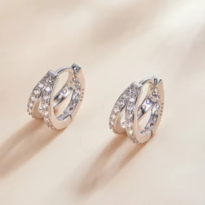 Ezüstös dupla kristályok kör alakú fülbevaló