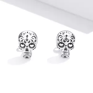 Vintage Skulls ezüst fülbevaló