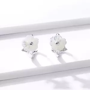Cercei din argint White Flowers Hoops
