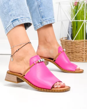 Papuci dama piele naturala fucsia cu toc gros si accesorii PV960