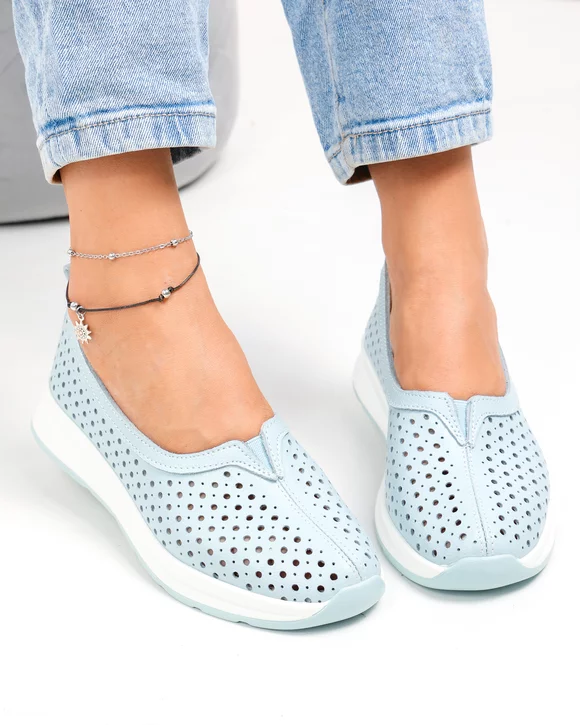Balerini dama piele naturala albastri cu inchidere slip-on si perforatii T-9003