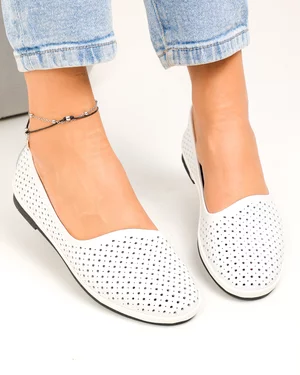 Balerini dama piele naturala albi perforati cu inchidere slip-on JY3763