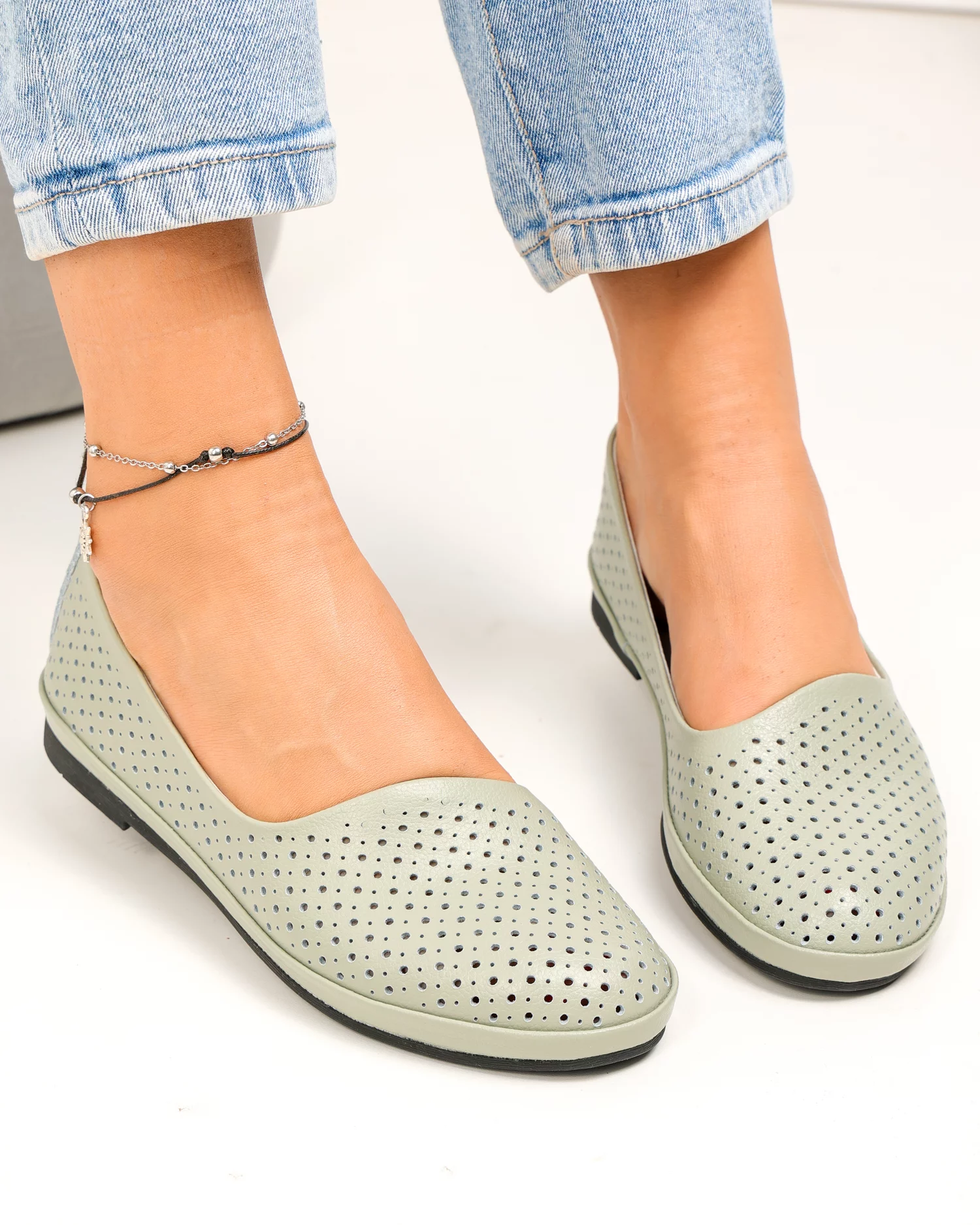 balerini-dama-piele-naturala-barilla-perforati-cu-inchidere-slip-on-si-talpa-flexibila-jy3763-87235-2.webp