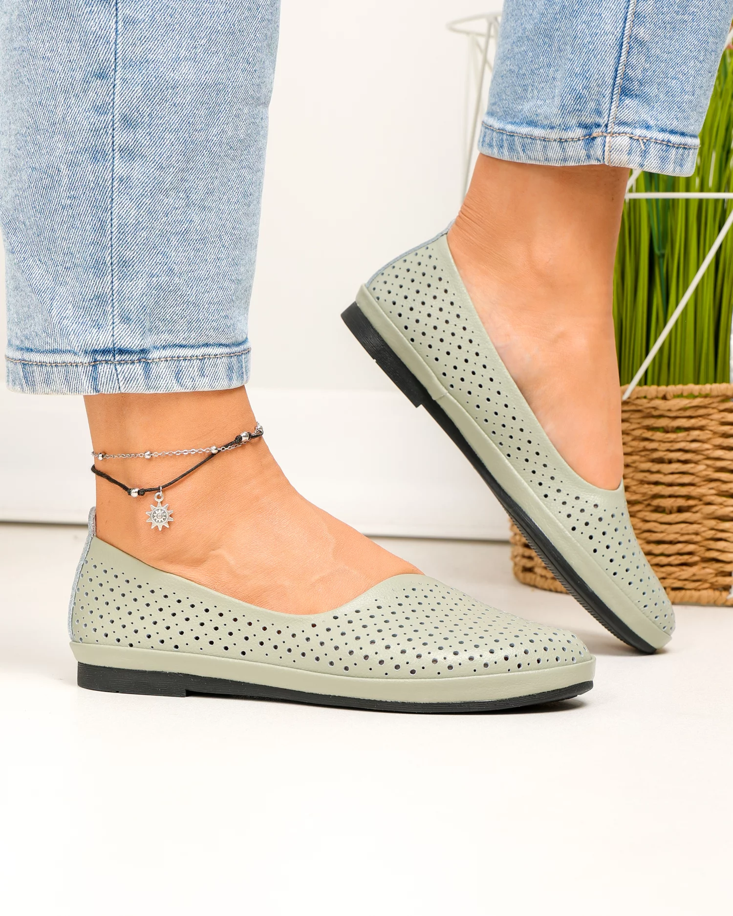 balerini-dama-piele-naturala-barilla-perforati-cu-inchidere-slip-on-si-talpa-flexibila-jy3763-87238-2.webp