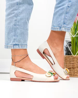 Balerini dama piele naturala bej cu talpa flexibila si detalii multicolore PCB204