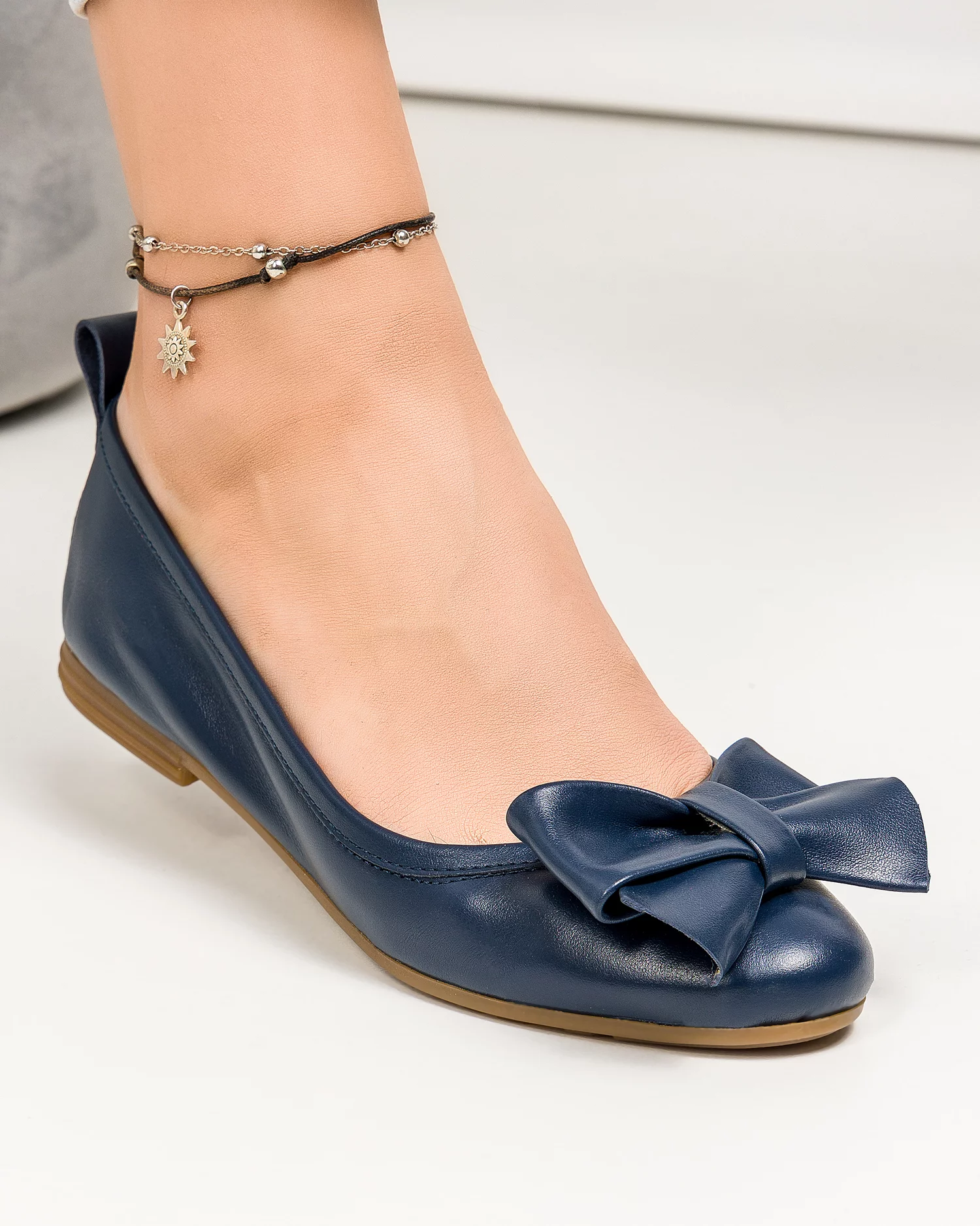 balerini-dama-piele-naturala-bleumarin-cu-fundita-frontala-ba004-67417-2.webp