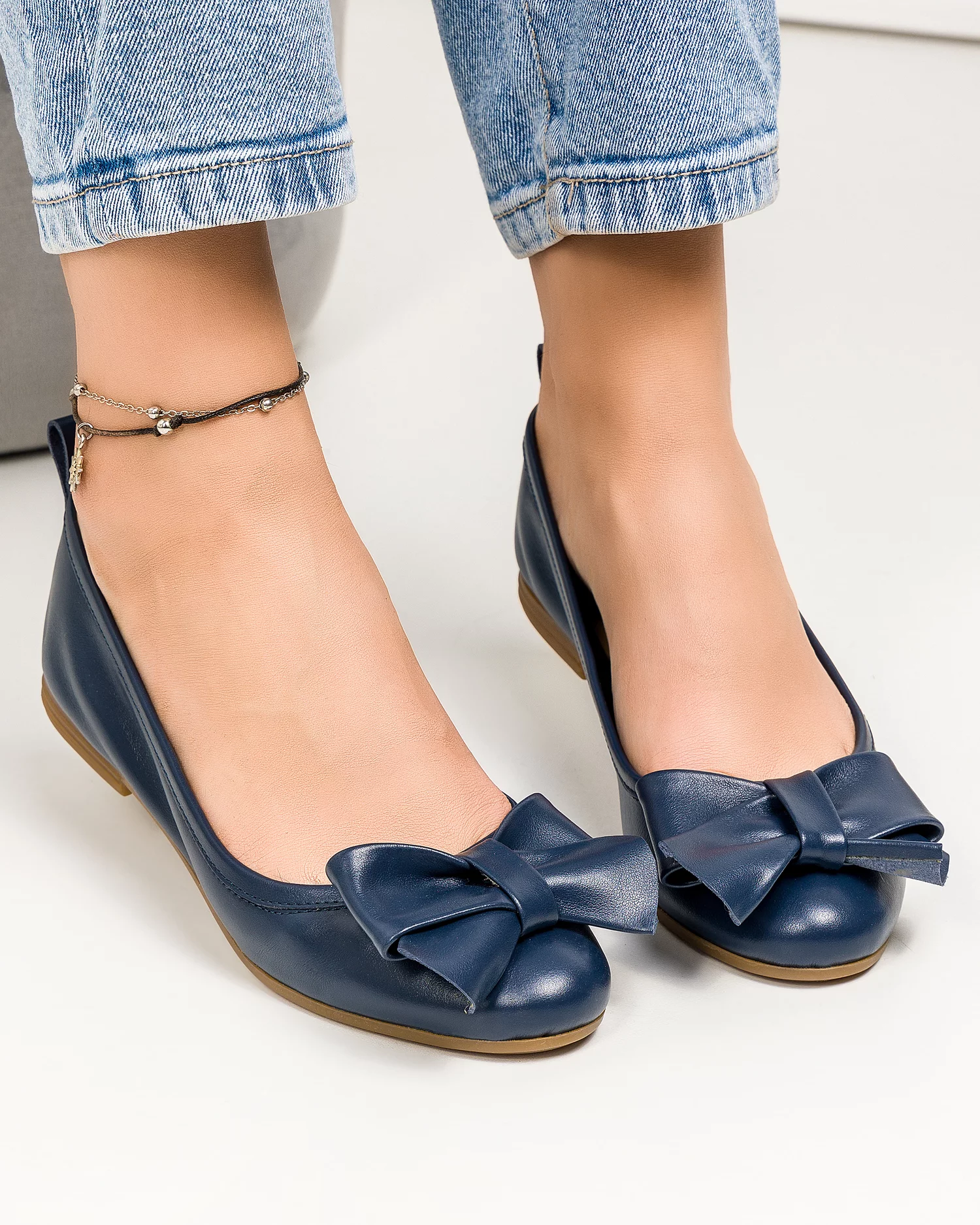 balerini-dama-piele-naturala-bleumarin-cu-fundita-frontala-ba004-67420-2.webp