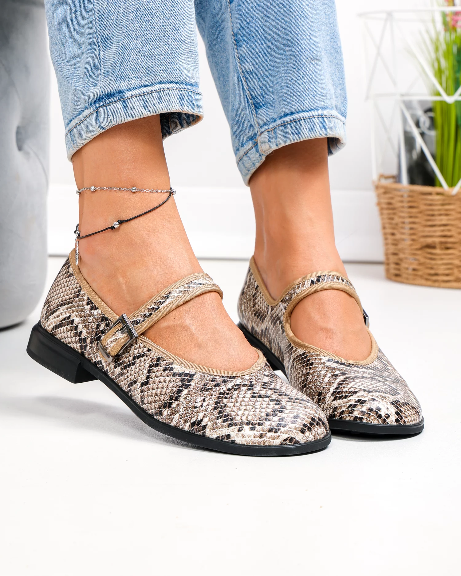 balerini-dama-piele-naturala-cu-imprimeu-tip-sarpe-si-talpa-usor-flexibila-tn6510-90115-2.webp