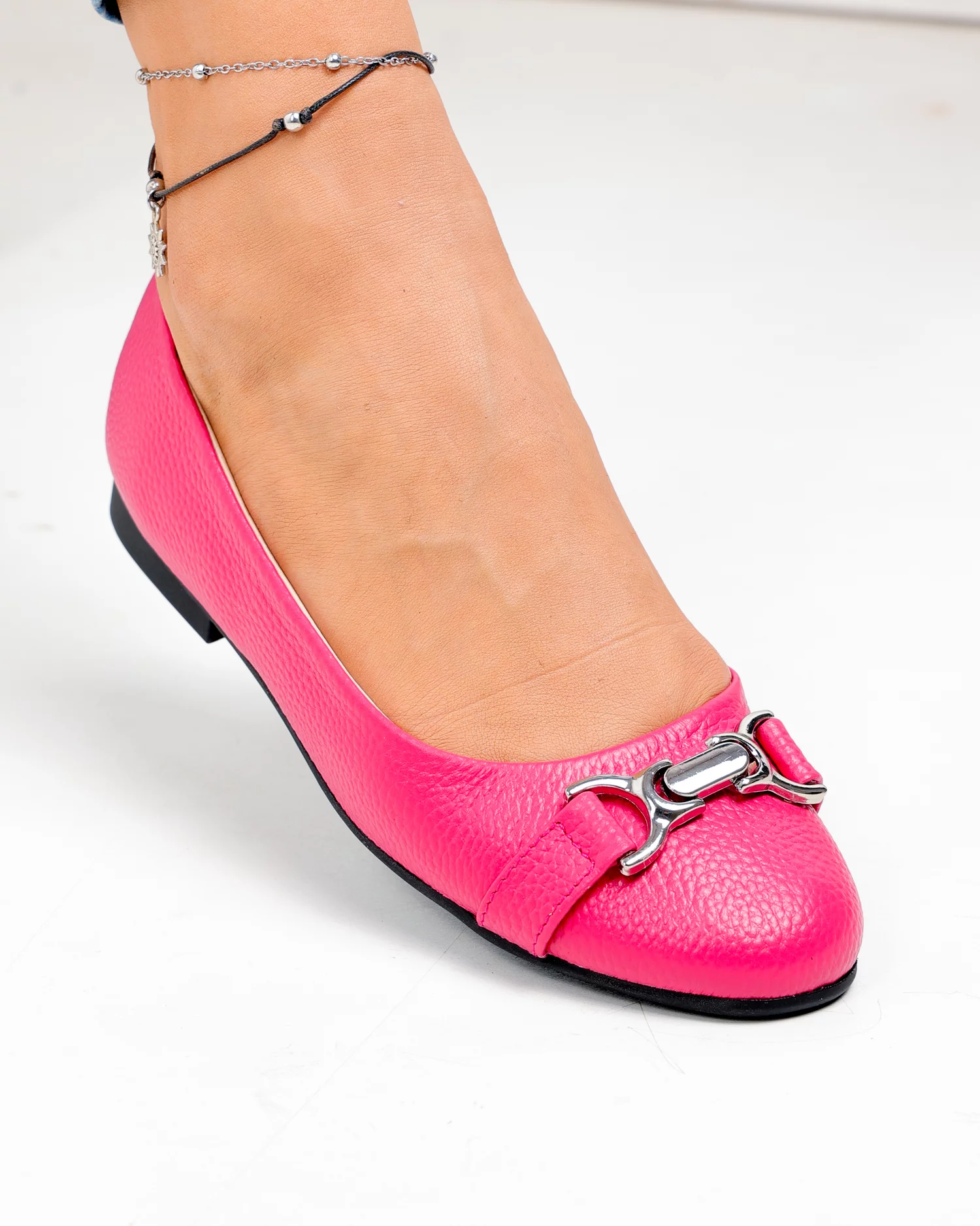 balerini-dama-piele-naturala-fucsia-cu-element-decorativ-si-talpa-flexibila-wiz0526-102256-2.webp