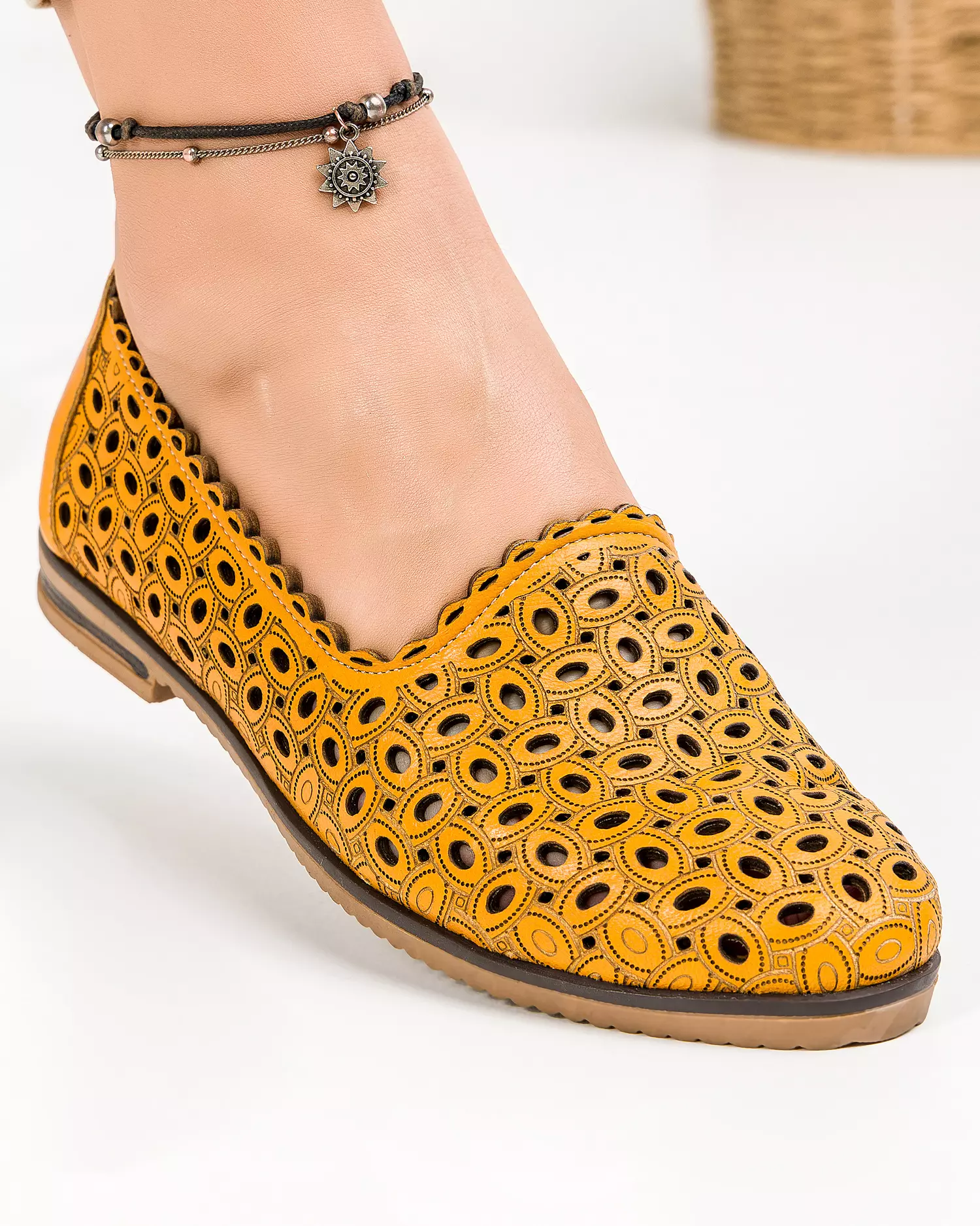 balerini-piele-naturala-perforati-mustar-ak2020-52213-2.webp