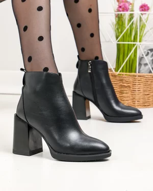 Botine dama piele naturala negre cu varf ascutit si toc gros SN5004