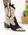 Ciocate dama piele naturala nabuc negre cu print ziar si toc gros POL287 2