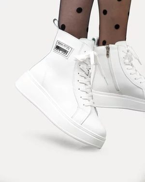 Ghete dama piele naturala albe captusite cu talpa groasa F001-886