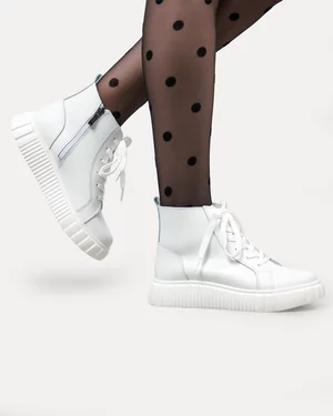 Ghete dama piele naturala albe captusite T7002