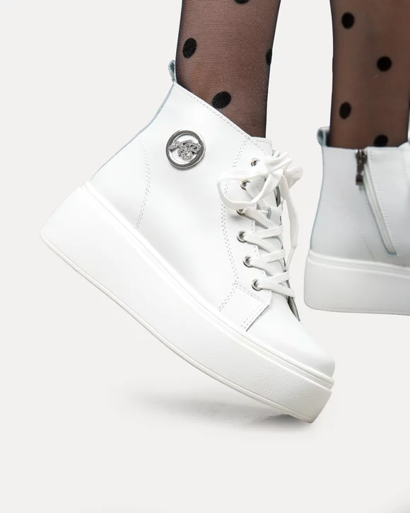 Ghete dama piele naturala albe cu inchidere fermoar imblanite T7022